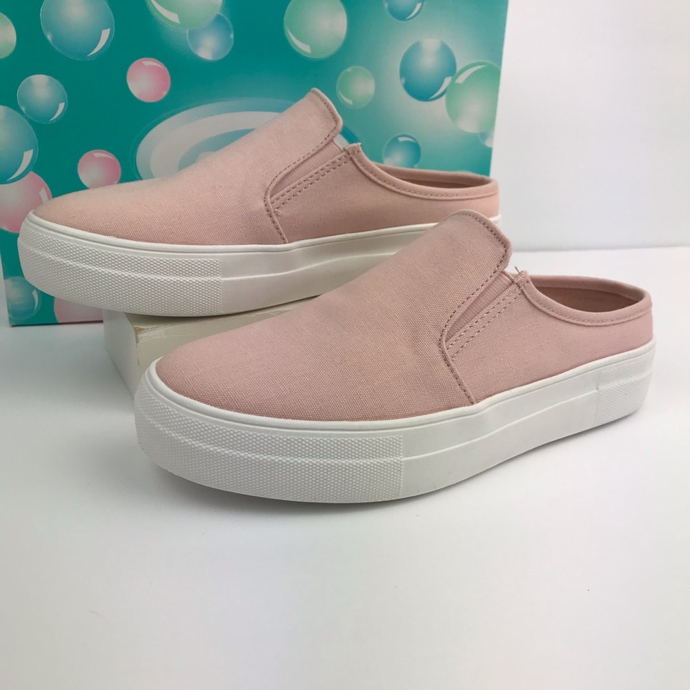 SODA Slip On Sneaker Pink Canvas Upper